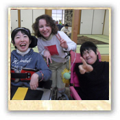 nicole volunteered as a caring assistant in Japan