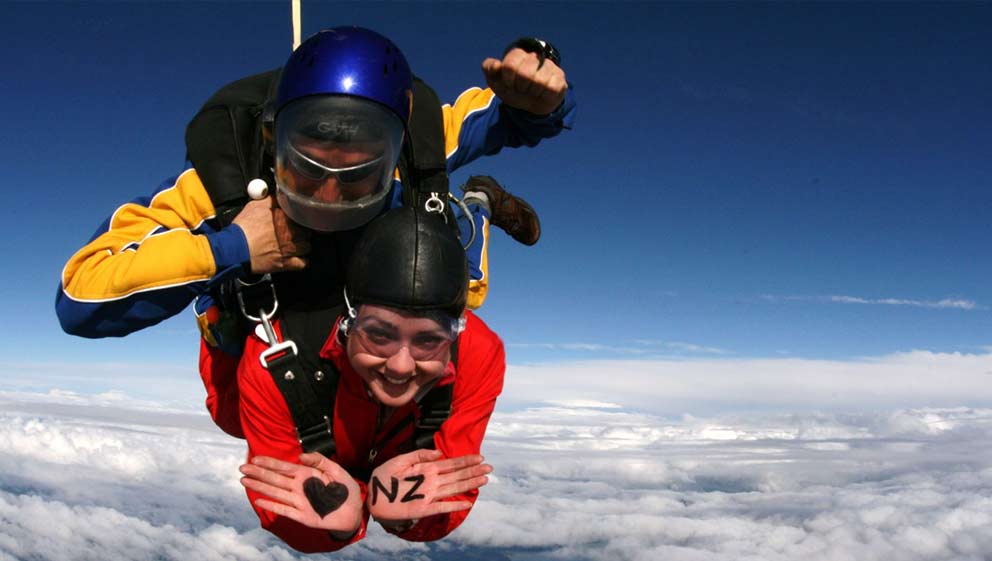 Gap Year New Zealand - skydiving