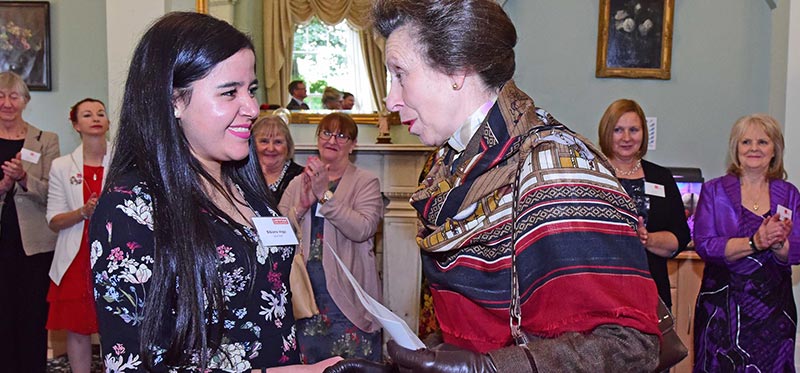 uk gap year - community volunteer